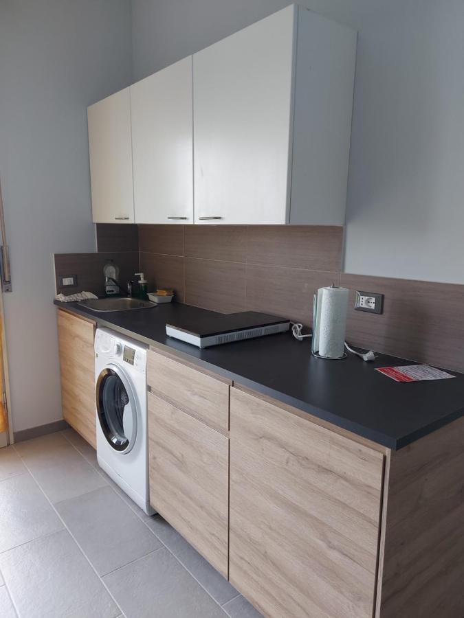 Fare Bnb - Room Del Parco Reggio Emilia Eksteriør bilde