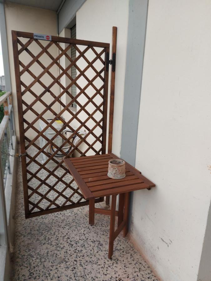 Fare Bnb - Room Del Parco Reggio Emilia Eksteriør bilde