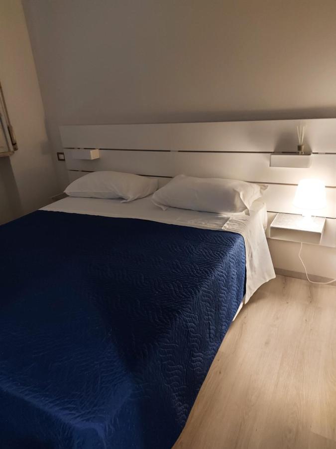 Fare Bnb - Room Del Parco Reggio Emilia Eksteriør bilde