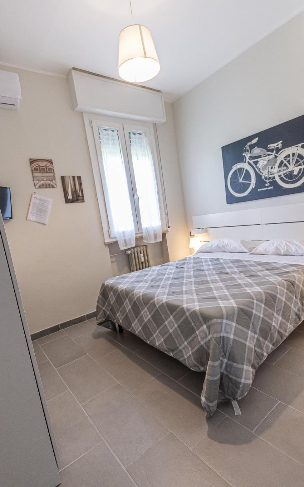 Fare Bnb - Room Del Parco Reggio Emilia Eksteriør bilde