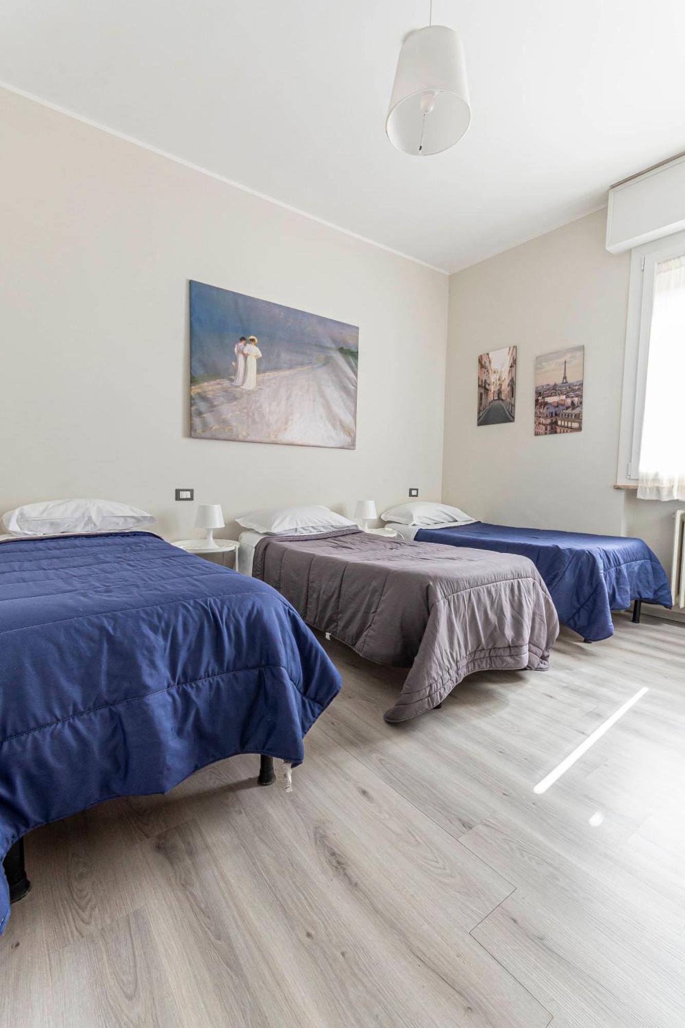 Fare Bnb - Room Del Parco Reggio Emilia Eksteriør bilde